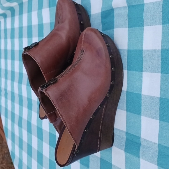 Marc Fisher Leather Zippered Clogs - Picture 3 of 6